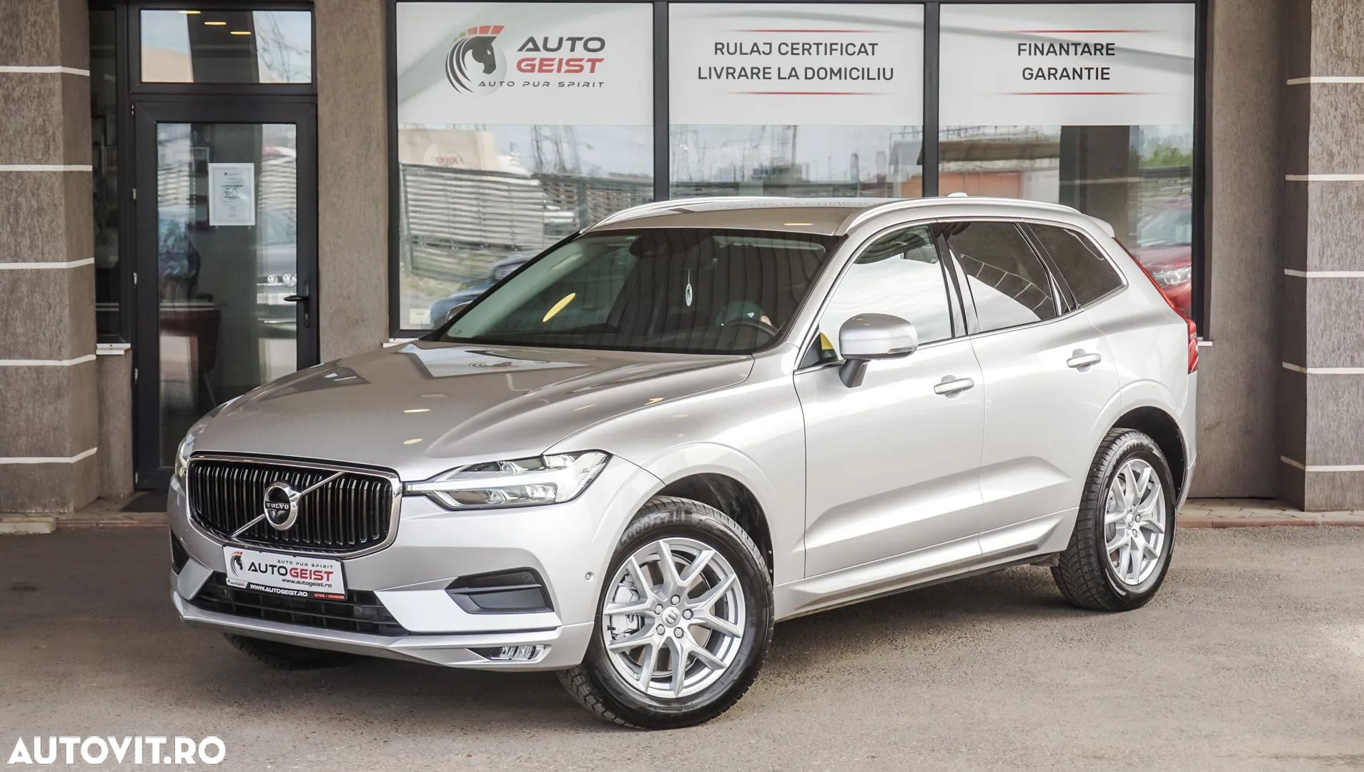 Volvo XC 60 B4 D AWD Geartronic Momentum - 1