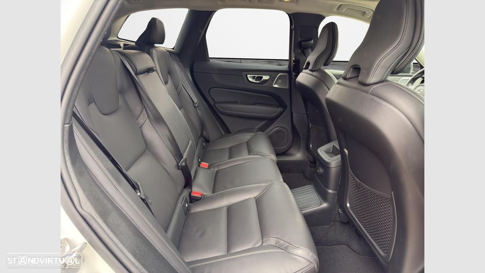 Volvo XC 60 2.0 T6 PHEV Ultra Dark AWD - 16