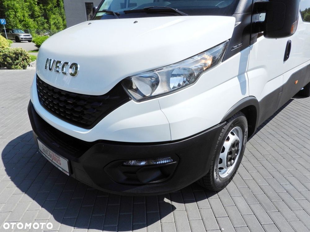 Iveco DAILY 35S16 FURGON BRYGADÓWKA 7 MIEJSC TEMPOMAT KLIMATYZACJA  160KM - 20