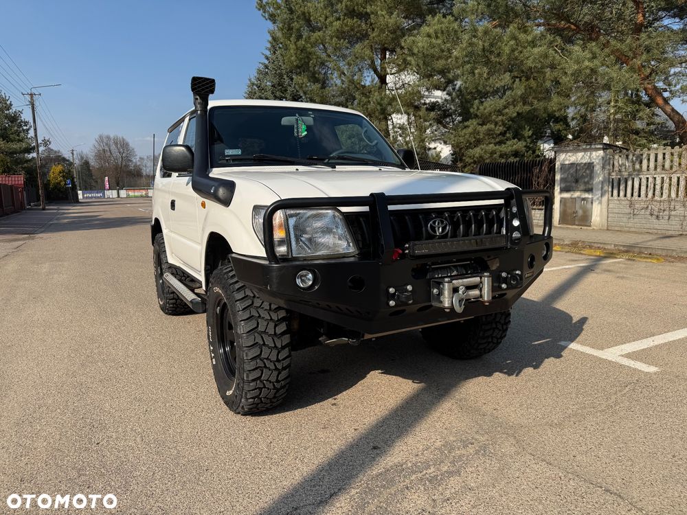 Toyota Land Cruiser KJ90 3.0 TD - 18
