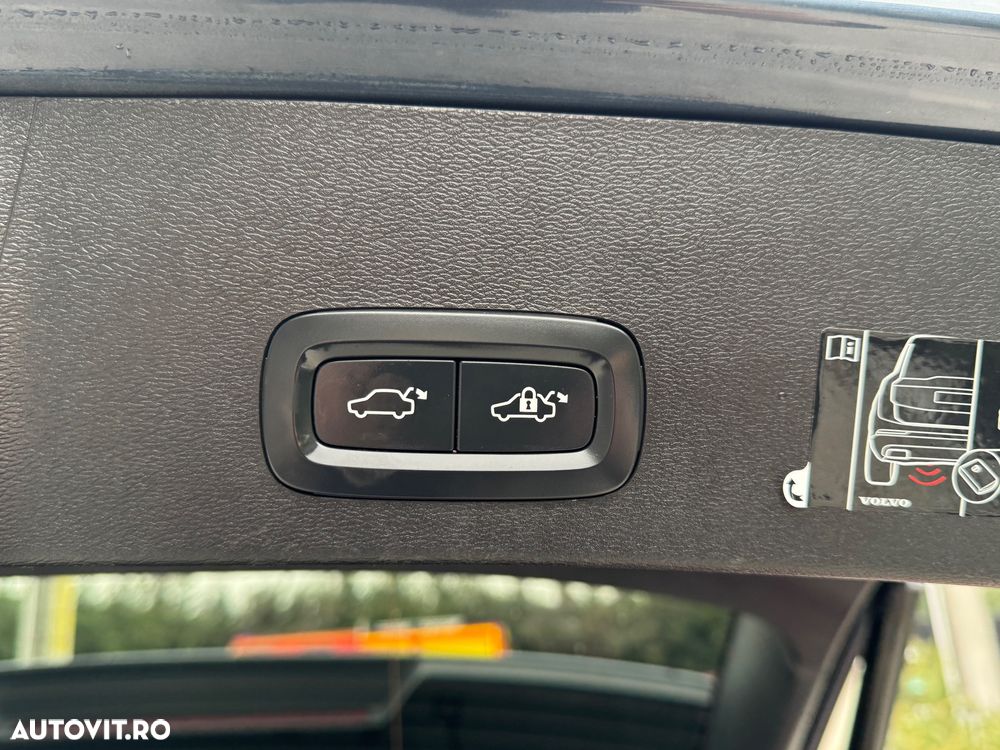 Volvo XC 40 T5 Recharge DKG Inscription Expression - 16