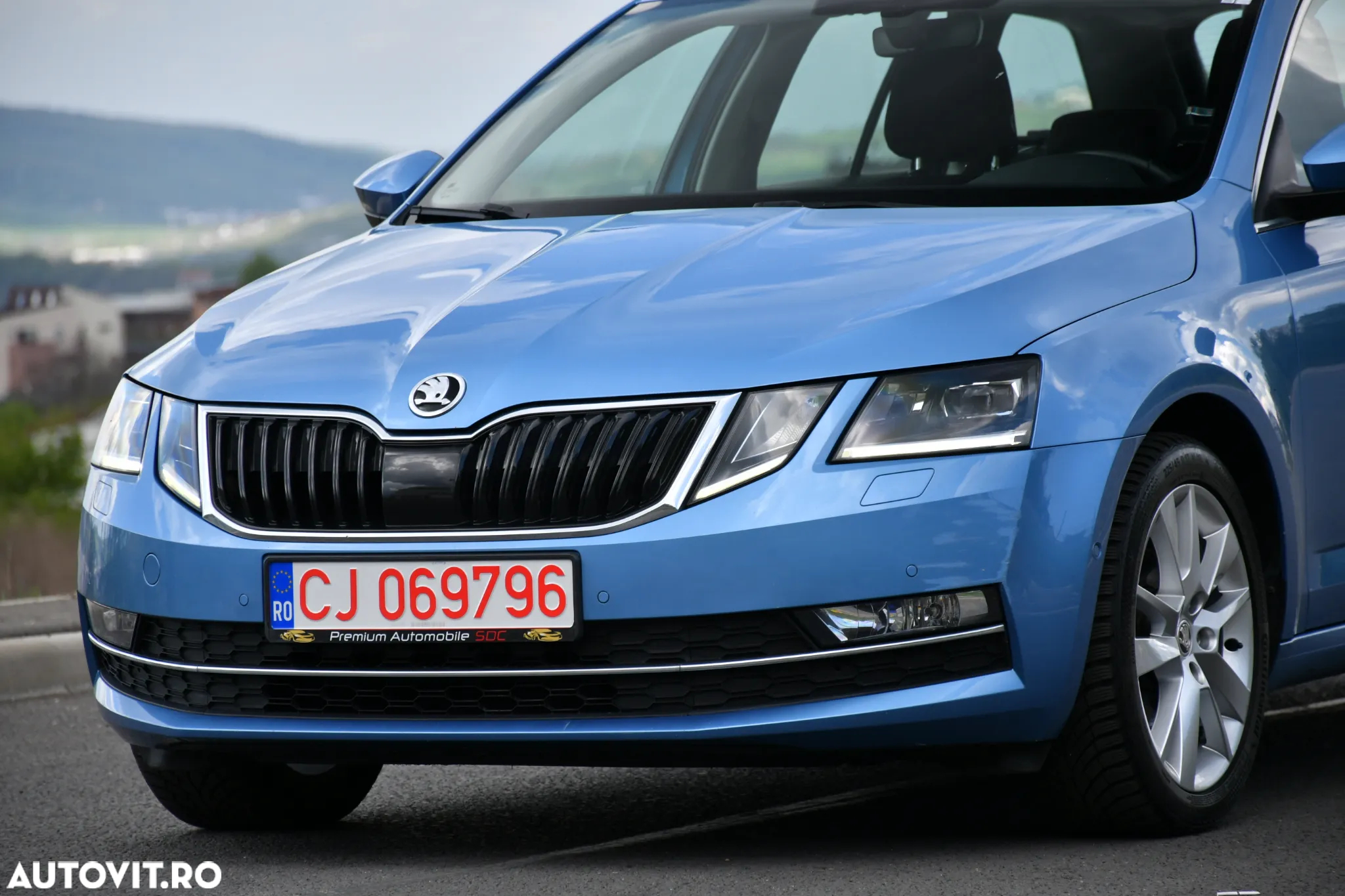 Skoda Octavia Combi Diesel 1.6 TDI DSG Ambition - 12
