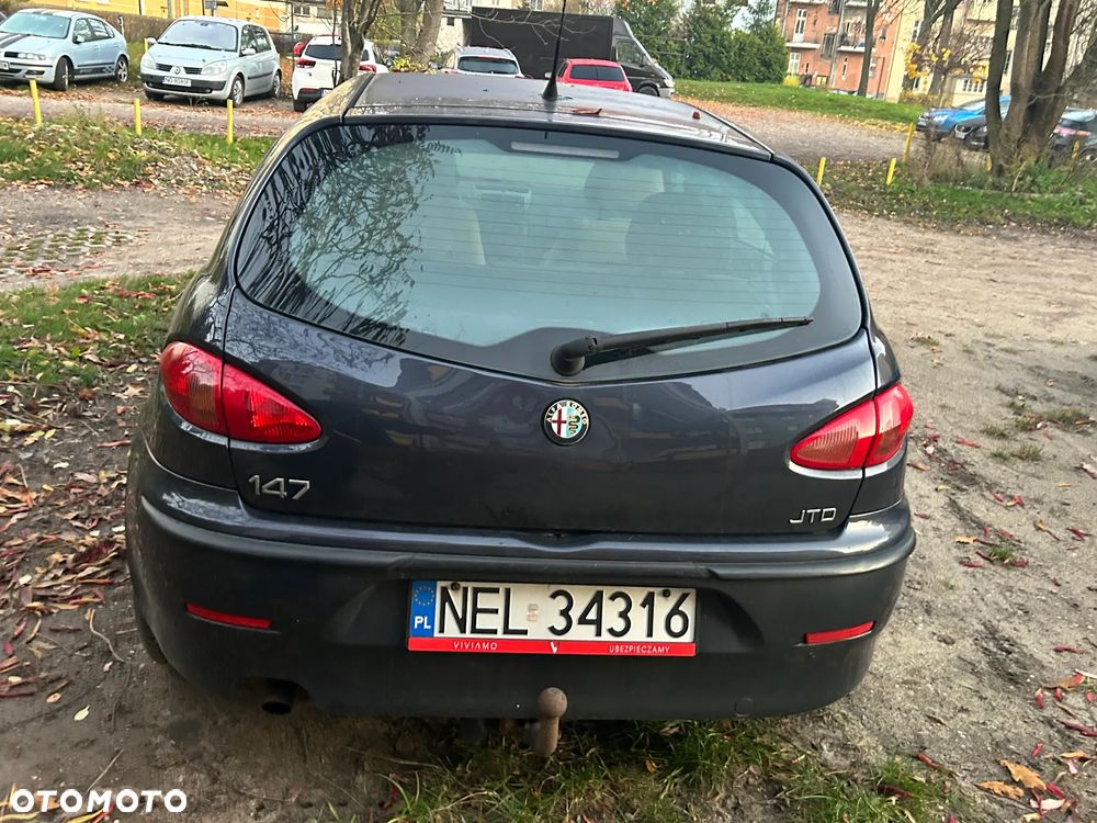 Alfa Romeo 147 1.9 JTD Distinctive - 7