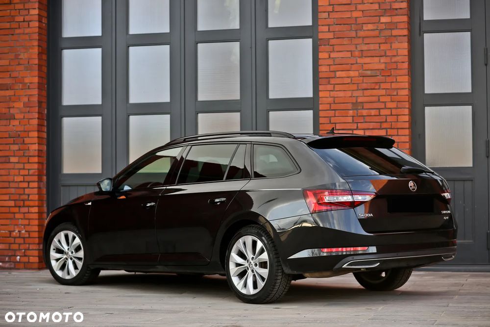 Skoda Superb 2.0 TDI 4x4 DSG Sportline - 12