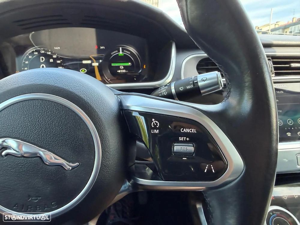 Jaguar I-Pace - 32
