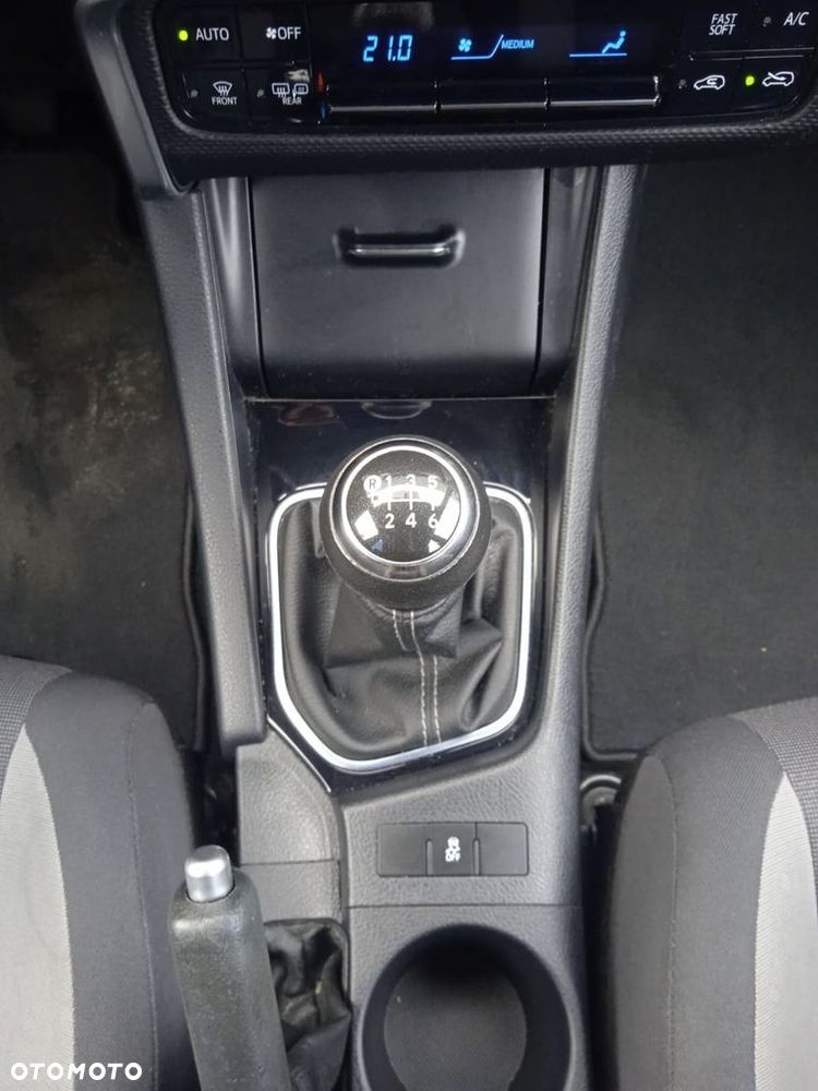 Toyota Auris 1.6 Active - 23