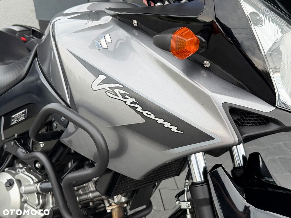 Suzuki V-STROM - 15