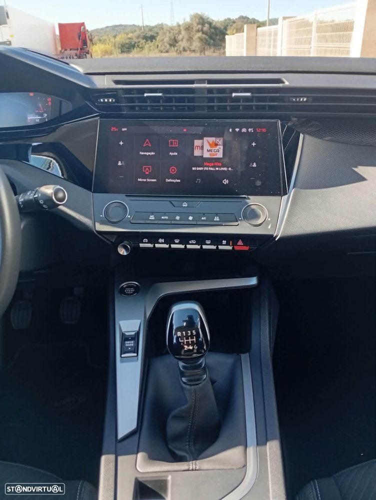 Peugeot 308 SW - 10