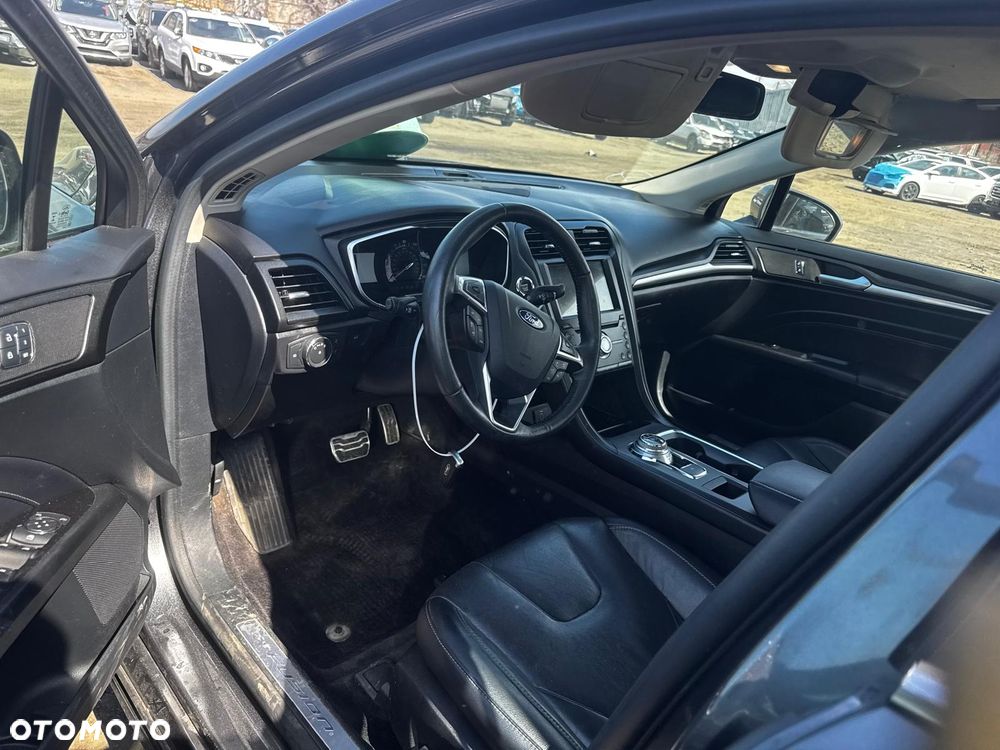 Ford Fusion 2.0 EcoBoost Titanium - 5