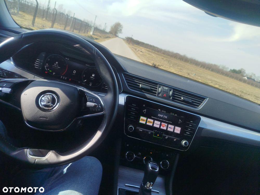 Skoda Superb 1.5 TSI Ambition DSG - 8