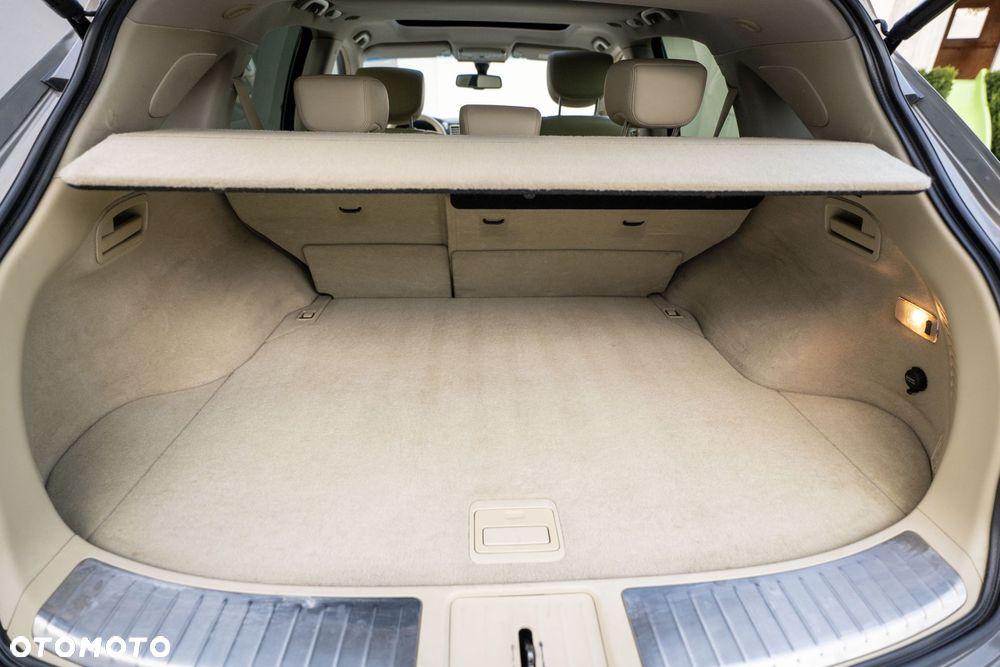 Infiniti Q70 3.0d S - 26