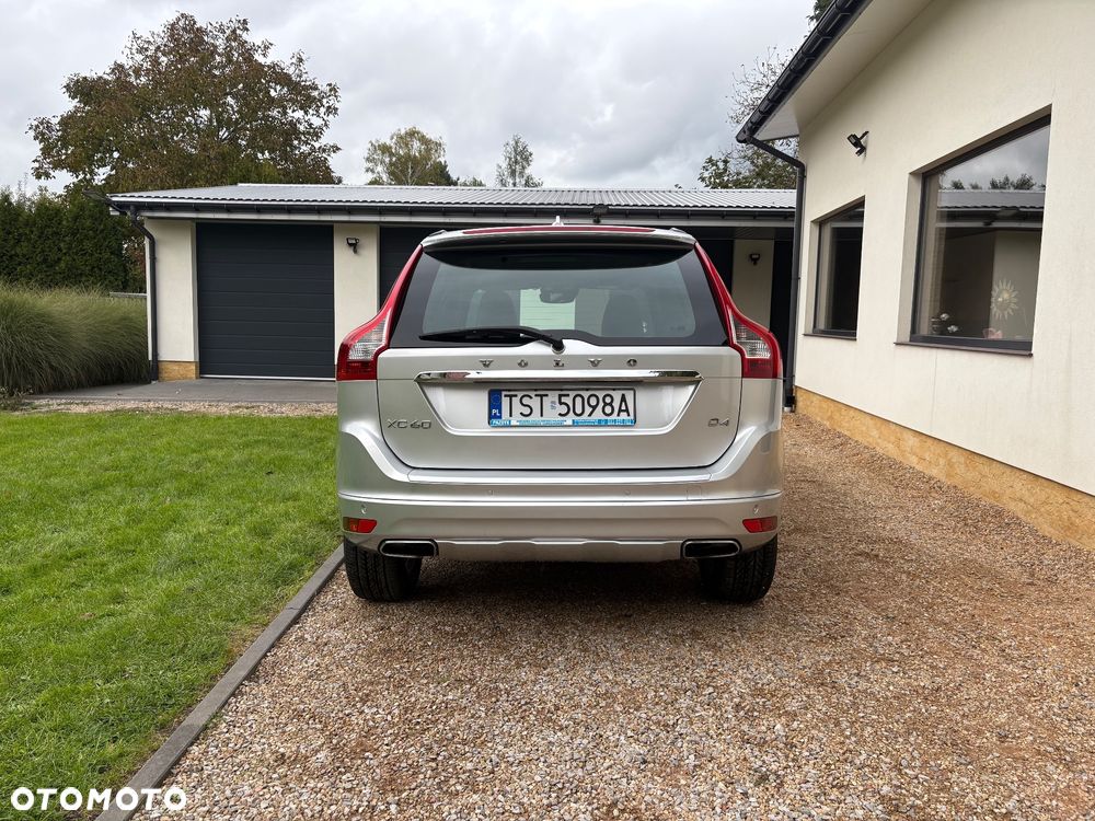 Volvo XC 60 D4 Geartronic Summum - 3