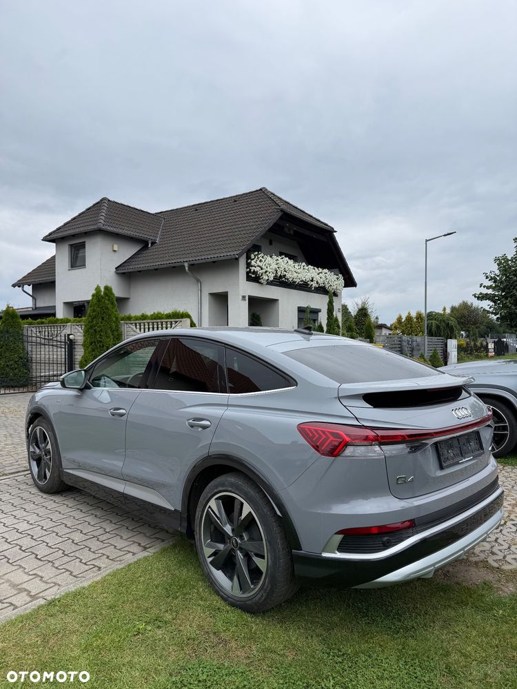 Audi Q4 e-tron - 8