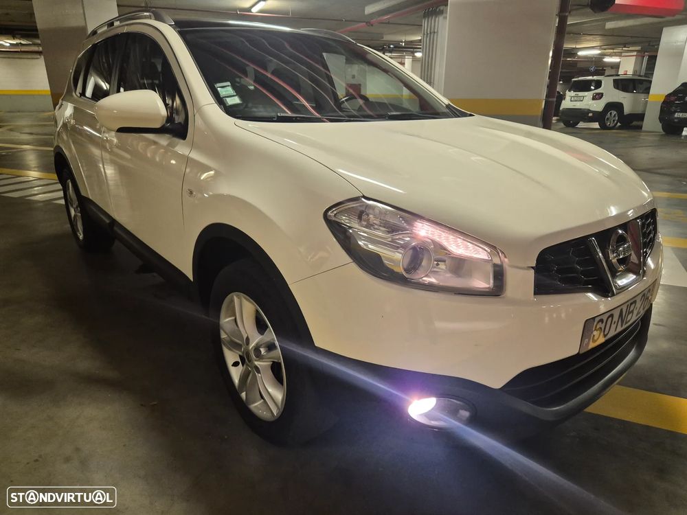 Nissan Qashqai +2 1.5 dCi Tekna Premium 17 - 11
