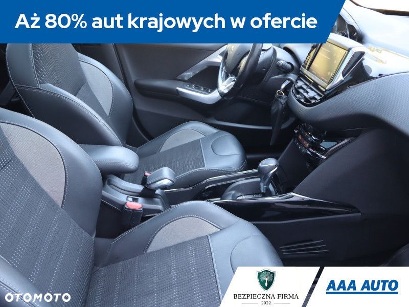 Peugeot 2008 - 11