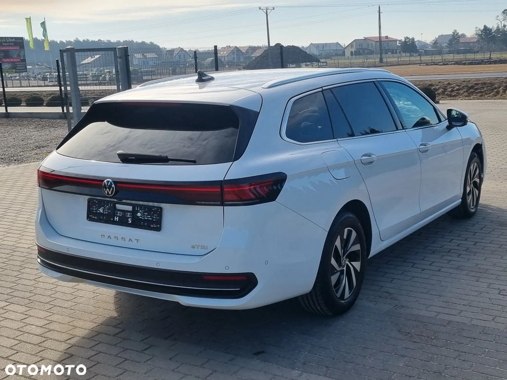 Volkswagen Passat Variant 1.5 TSI OPF DSG Business - 7