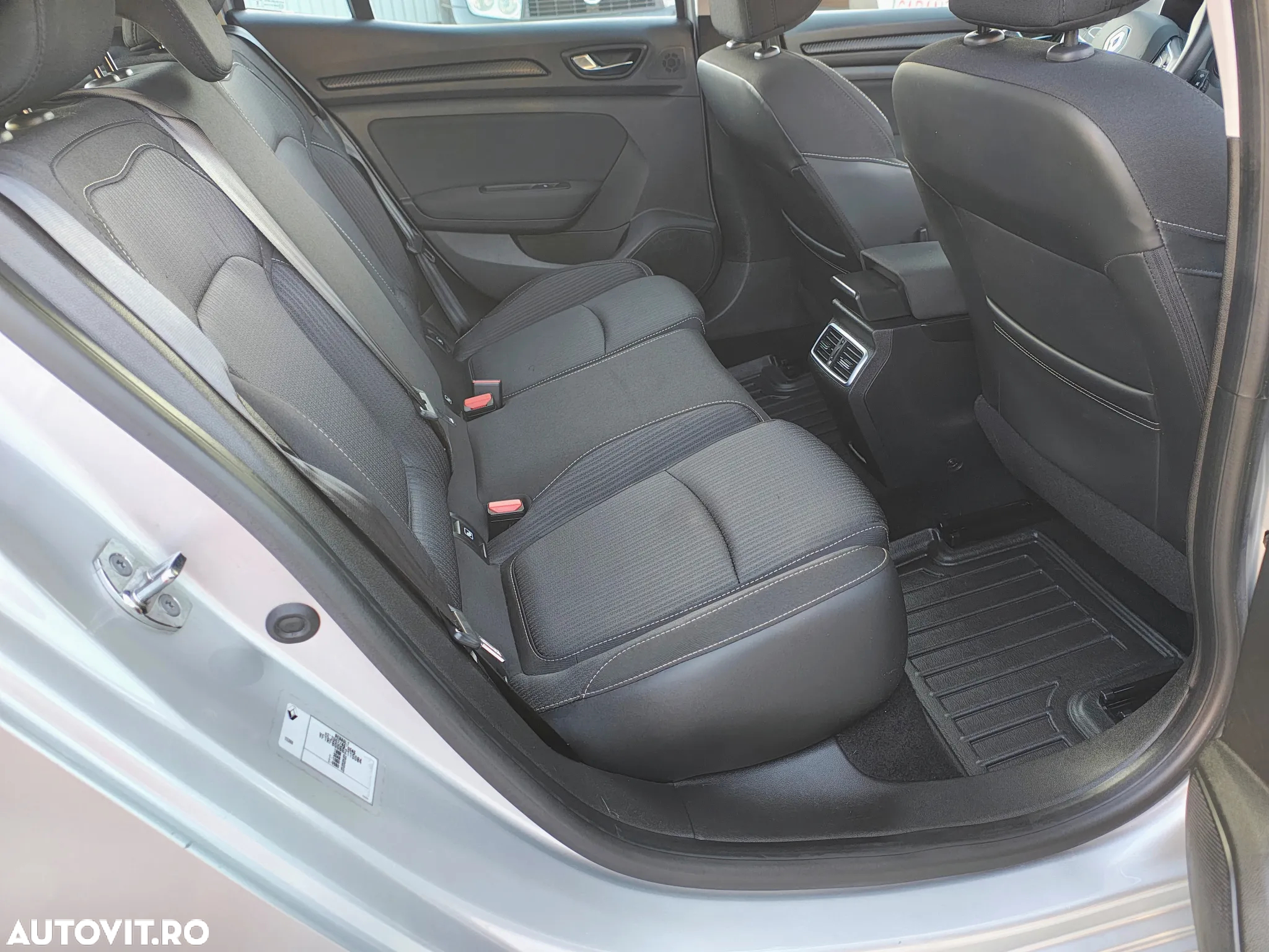 Renault Megane BLUE dCi Business - 21