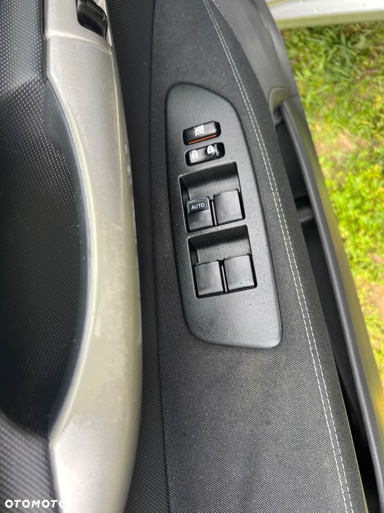 Toyota Auris 1.33 VVT-i Terra - 13