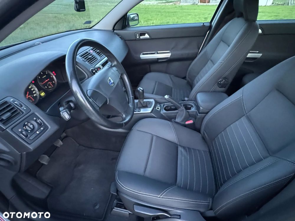 Volvo S40 2.0D DPF Kinetic - 17