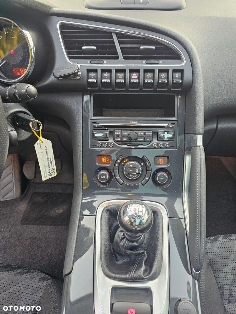 Peugeot 3008 155 THP Allure - 11