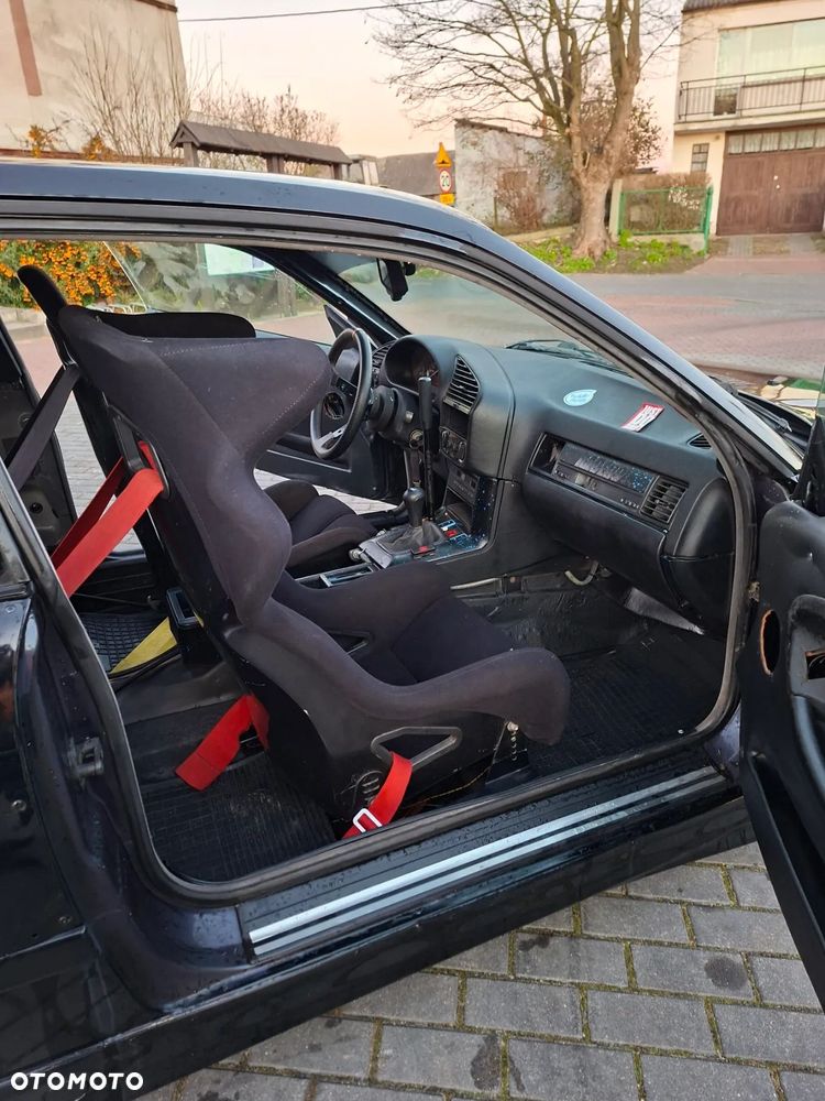 BMW Seria 3 325i - 5