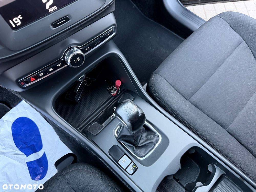 Volvo XC 40 T3 - 33