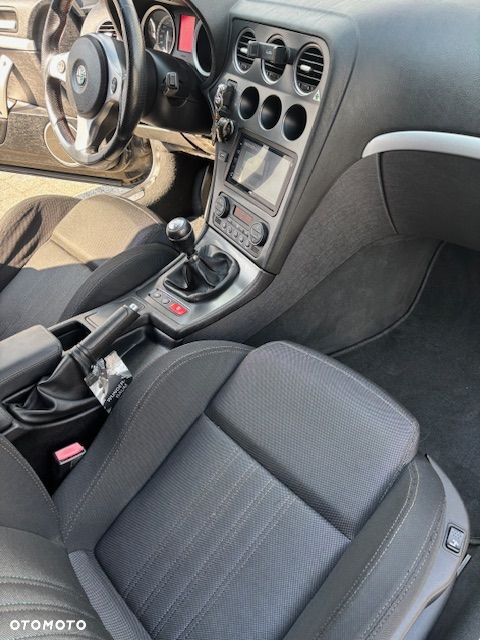 Alfa Romeo Brera 2.4JTDM Sky View - 11