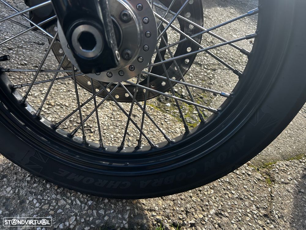 Harley-Davidson Softail Street Bob 33,1 KW - 12