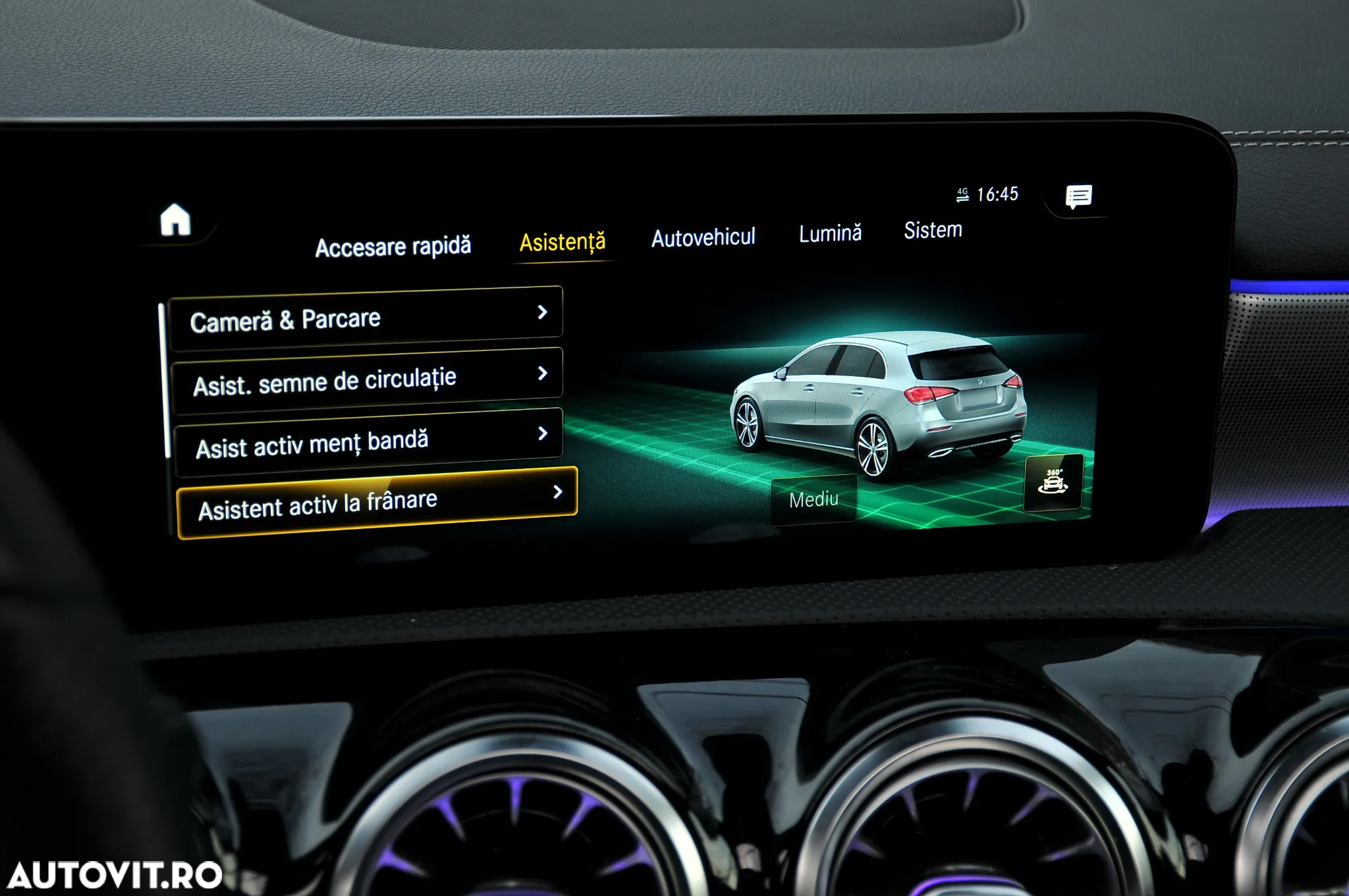 Mercedes-Benz A 220 d 4Matic 8G-DCT AMG Line - 24