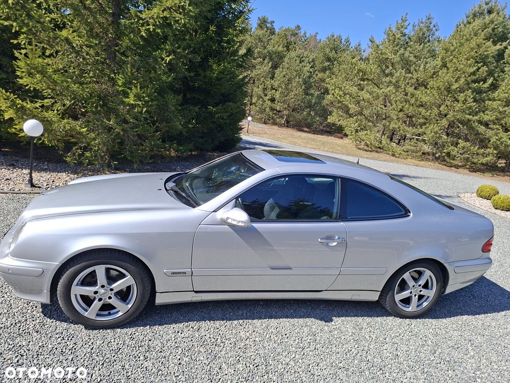 Mercedes-Benz CLK - 18