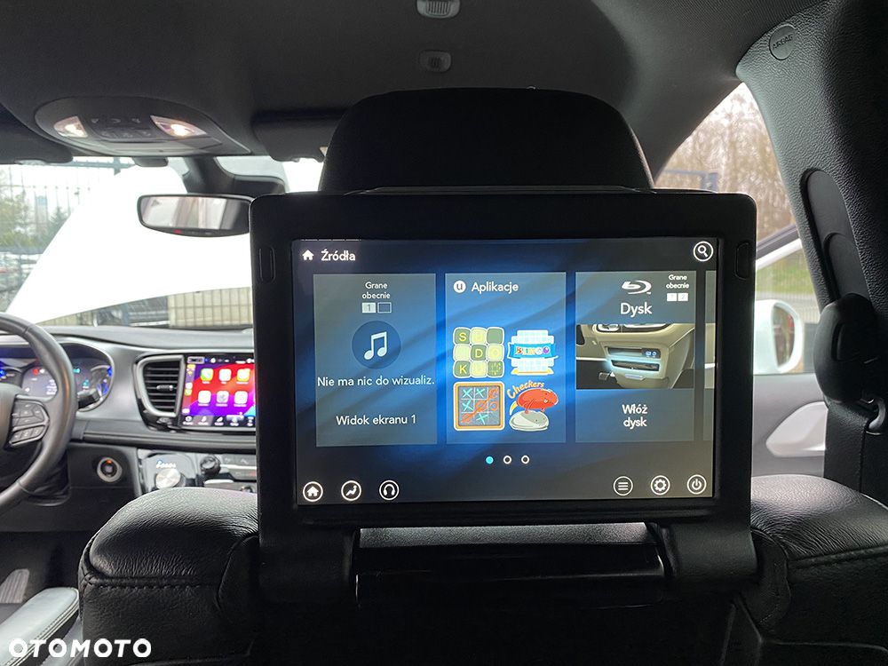 Chrysler Pacifica - 22