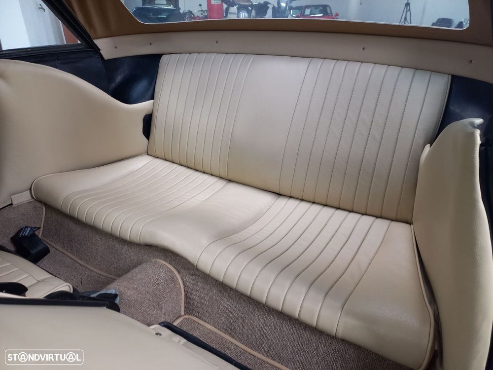 Fiat 124 Spider - 12