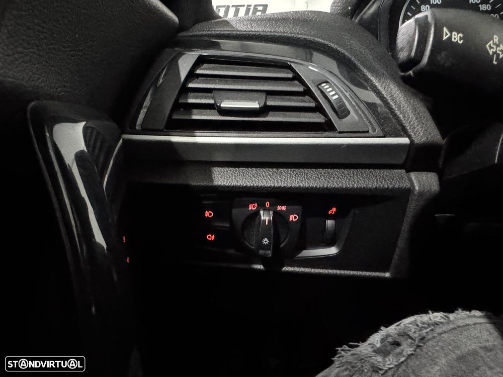 BMW 116 d Pack M - 15