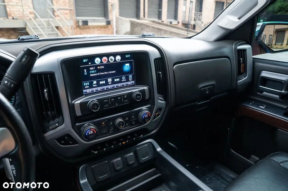 GMC Sierra - 16