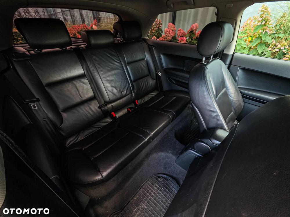 Audi A3 3-drzwiowe 1.6 TDI DPF S line Sportpaket - 18