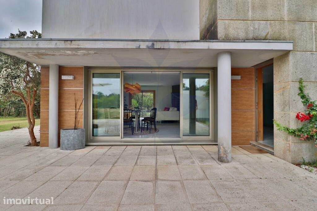 Moradia T4 Mobilada com 4.437 m2 de Terreno | Alvarães | Viana do Cast - Grande imagem: 3/60