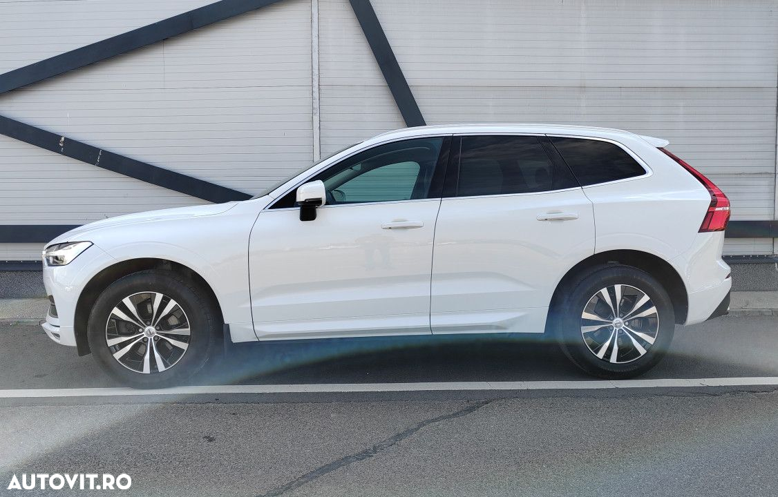 Volvo XC 60 B5 MHEV AT8 AWD Momentum Pro - 7
