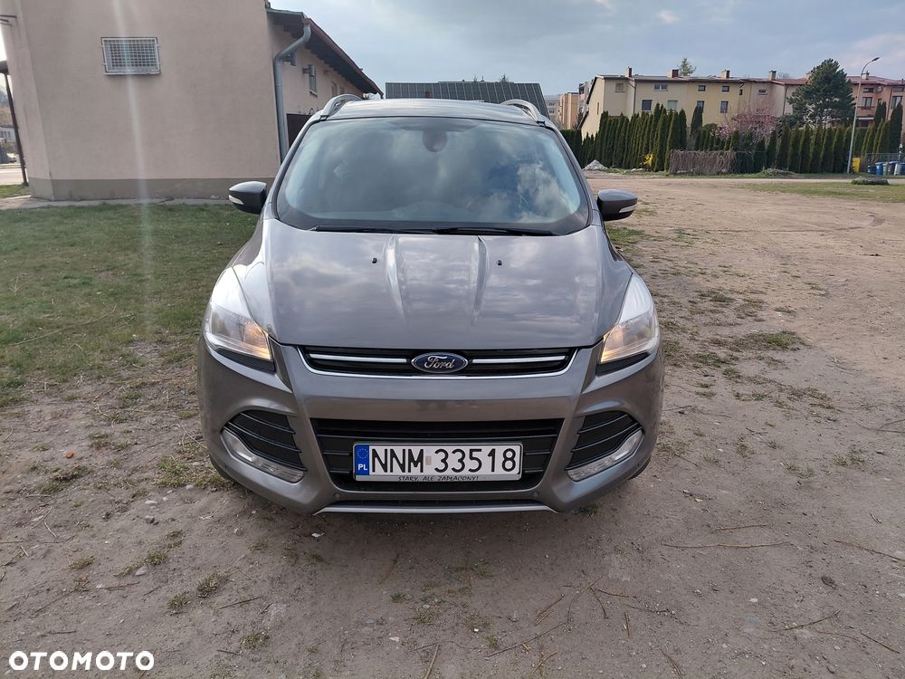 Ford Kuga 1.6 EcoBoost 2x4 Titanium - 5