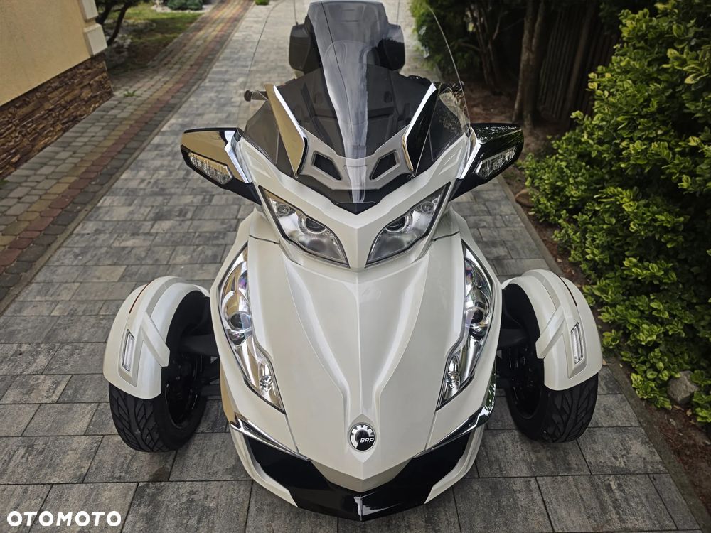 Can-Am Spyder - 8