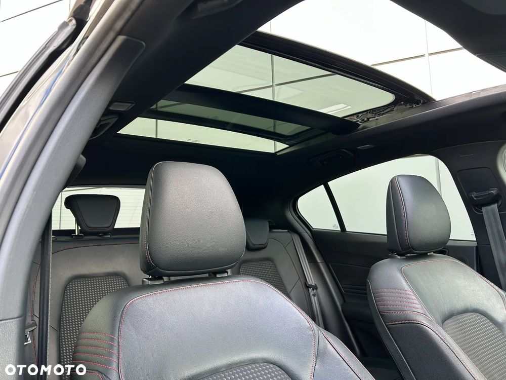 Ford Focus 1.5 EcoBlue Start-Stopp-System ST-LINE X - 22