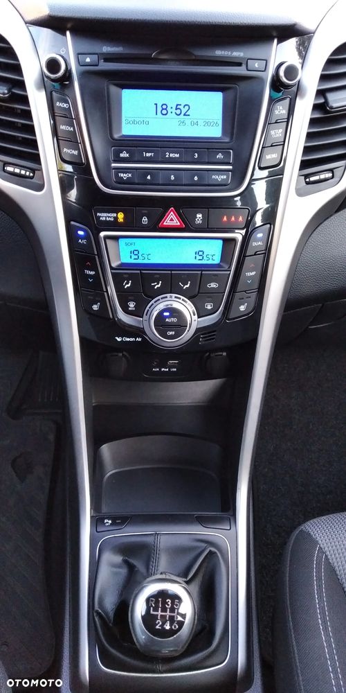 Hyundai i30 blue 1.6 GDI Trend - 20