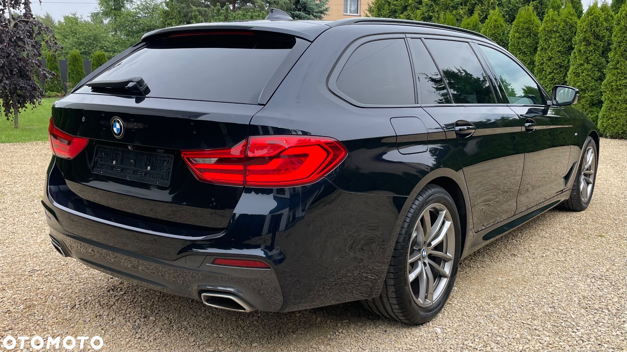 BMW Seria 5 518d M Sport - 4