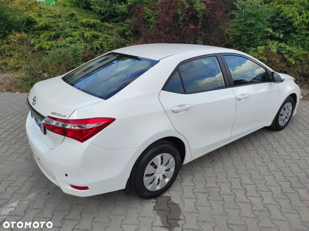 Toyota Corolla - 13