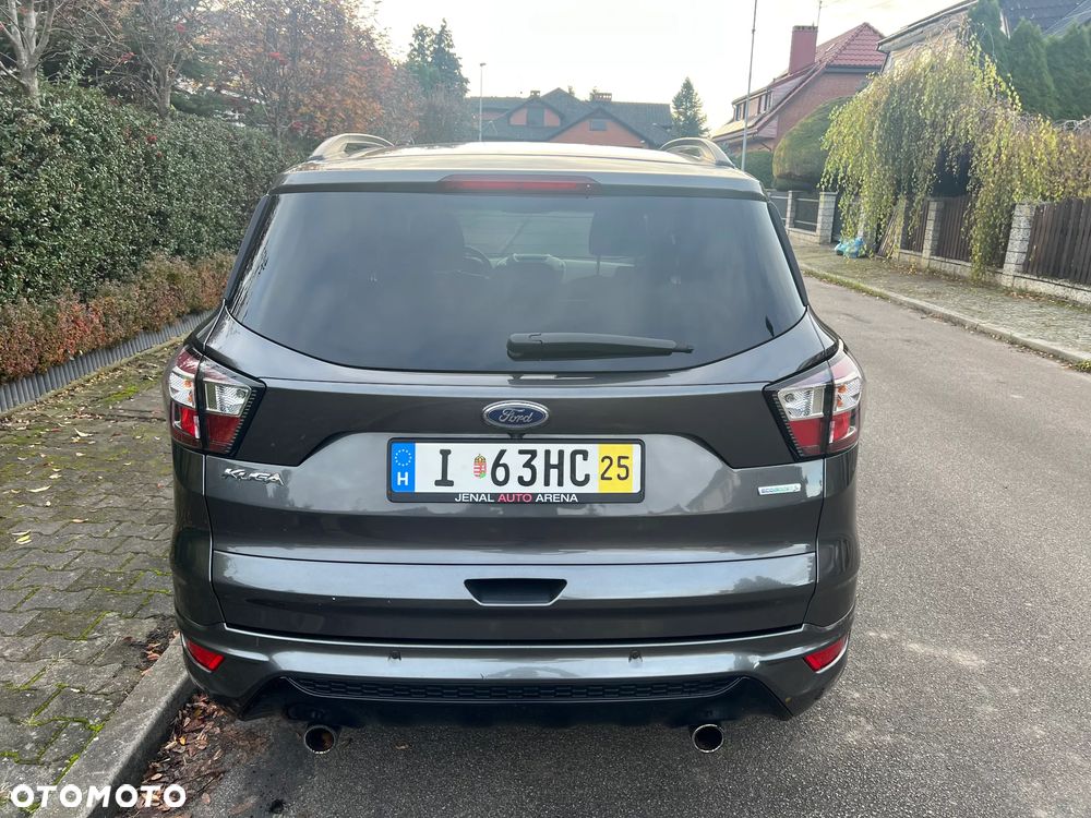 Ford Kuga 1.5 EcoBoost 2x4 ST-Line - 4