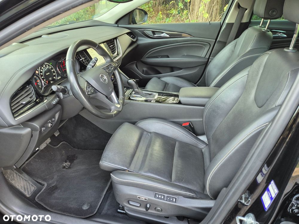 Opel Insignia Sports Tourer 2.0 BiTurbo Diesel 4x4 Business Innovation - 18