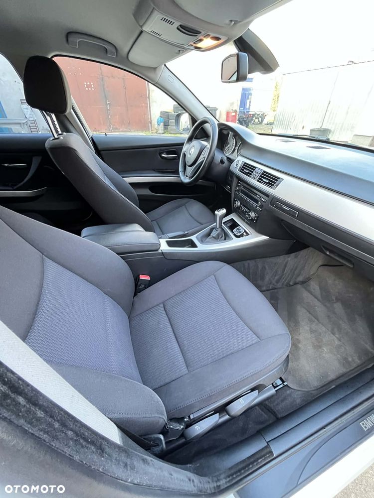 BMW Seria 3 - 11