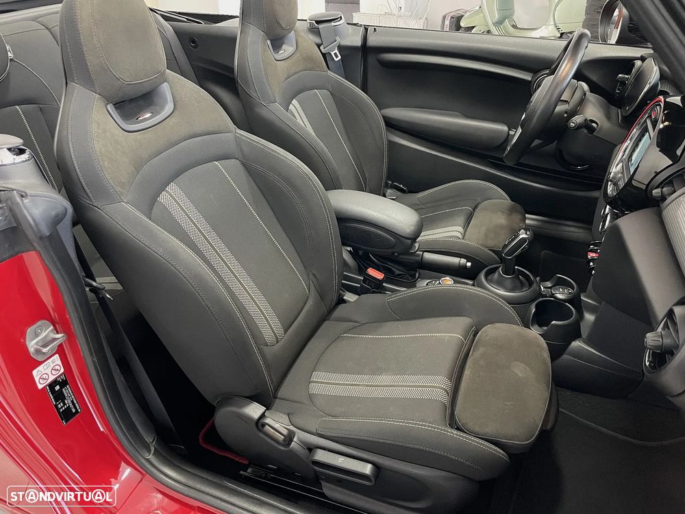 MINI Cabrio Cooper Premium Extra JCW Auto - 20