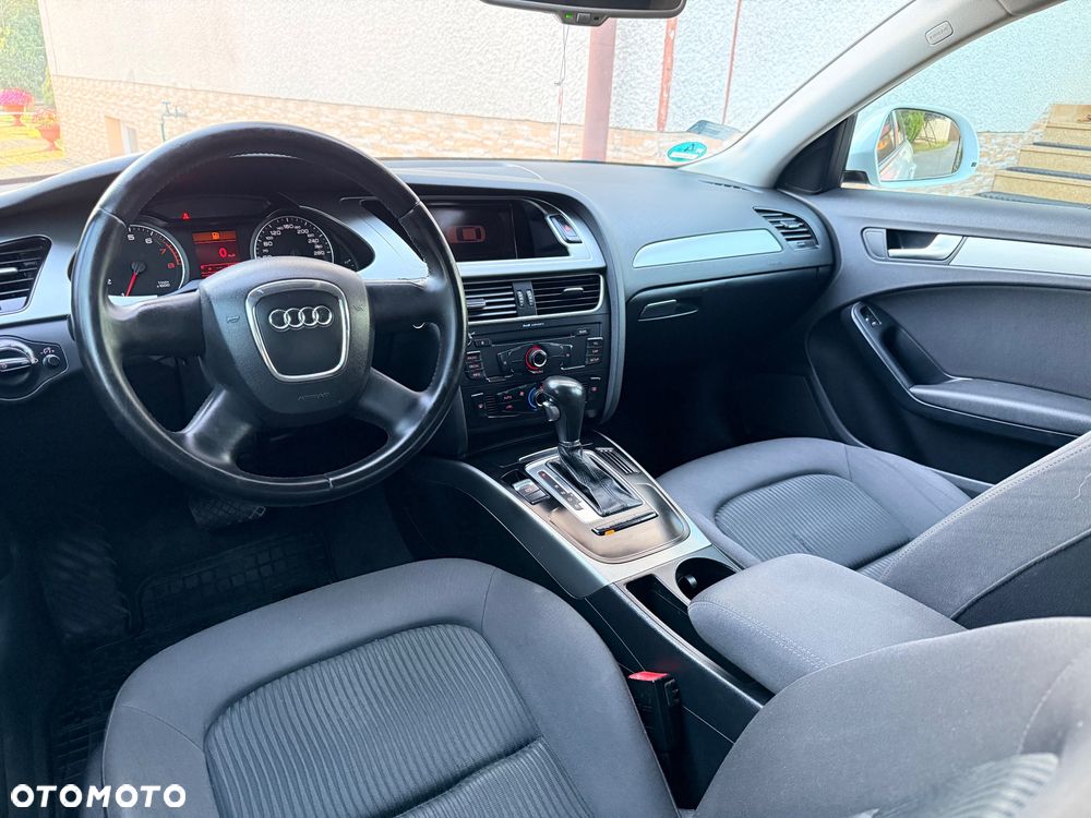 Audi A4 Limousine - 27