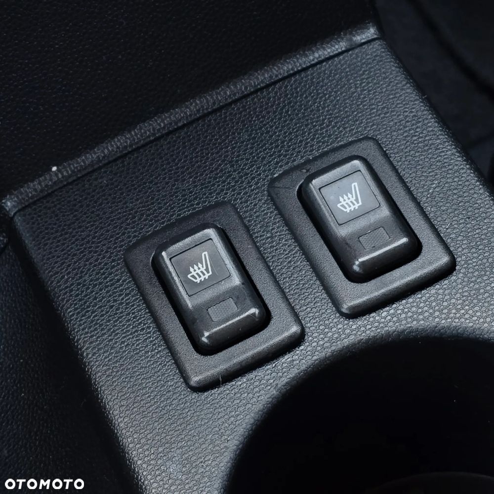 Mazda 5 1.6 CD Navi + - 32