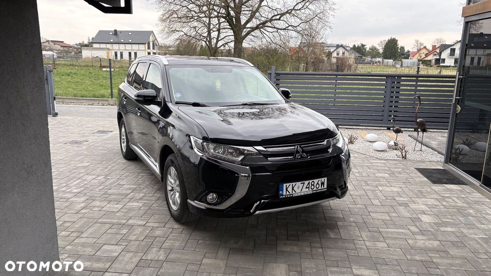 Mitsubishi Outlander 2.0 4WD - 1